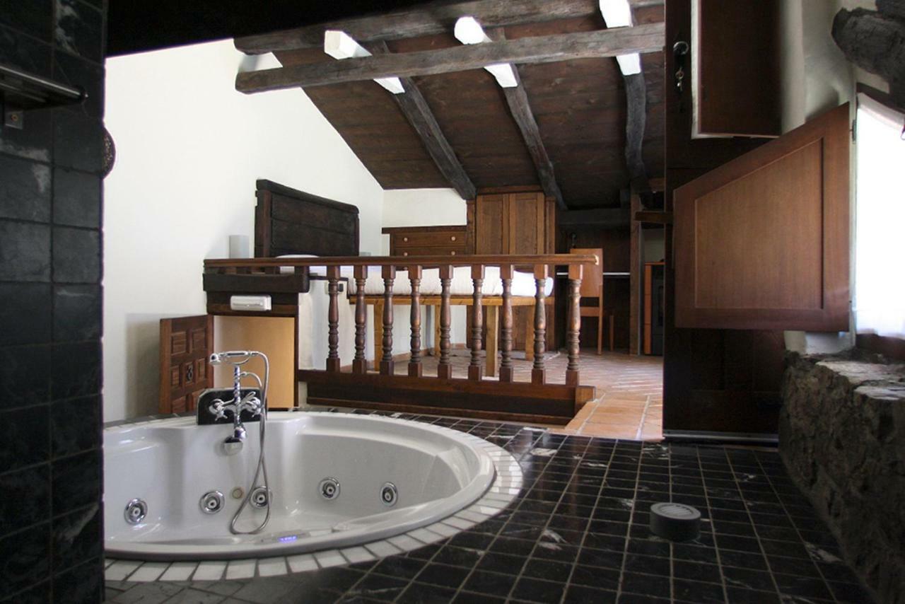 Hotel Rural Llerau Ponga Ngoại thất bức ảnh