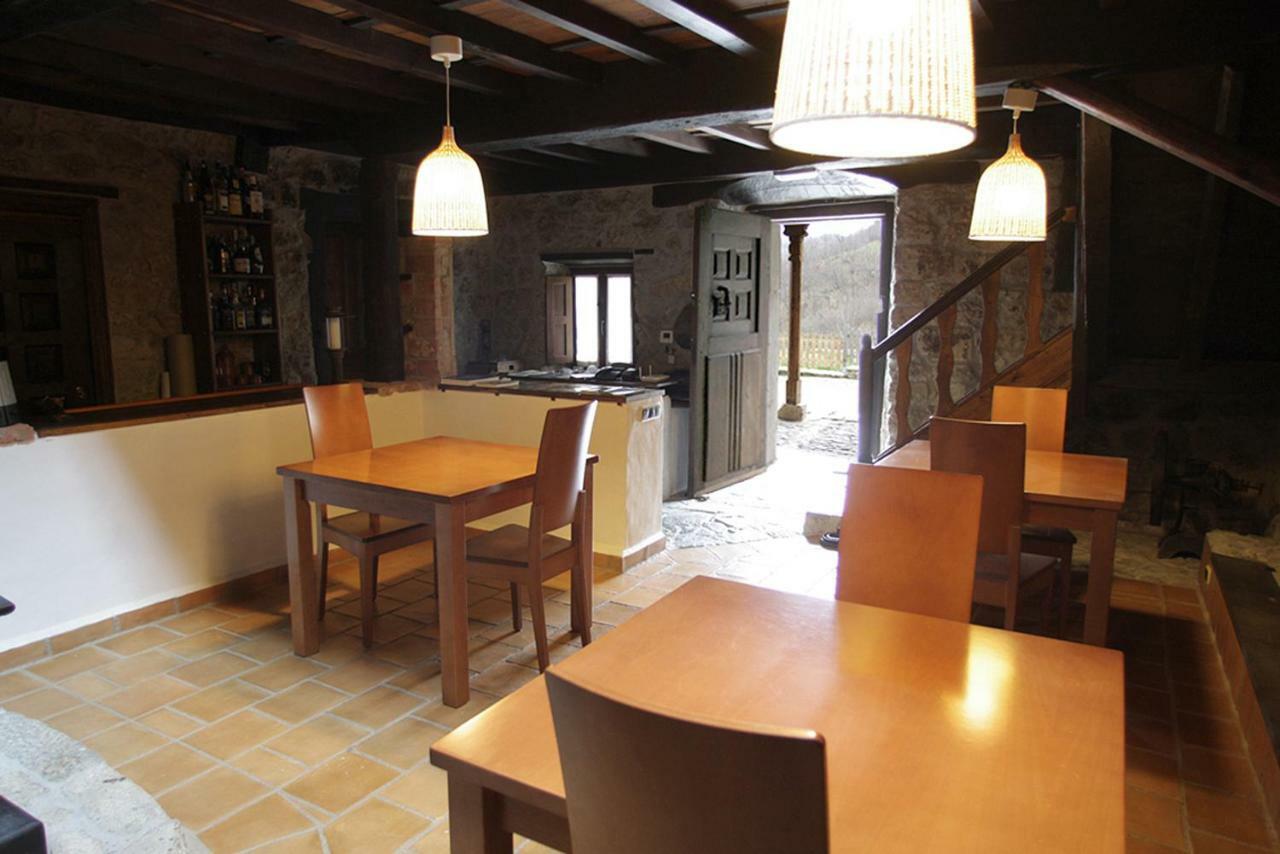Hotel Rural Llerau Ponga Ngoại thất bức ảnh